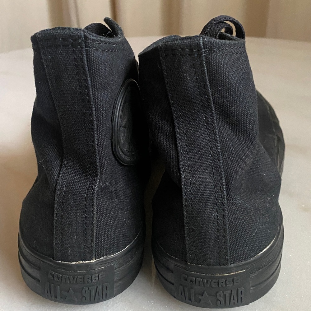 Converse All Star Black on Black High-Tops Men’s Sz 9 - Picture 4 of 9